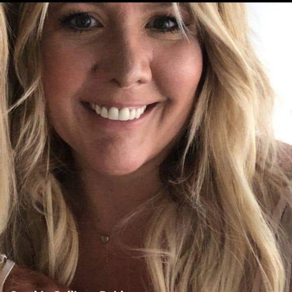 Meet your Posher, Cynthia - Picture 2 of 2